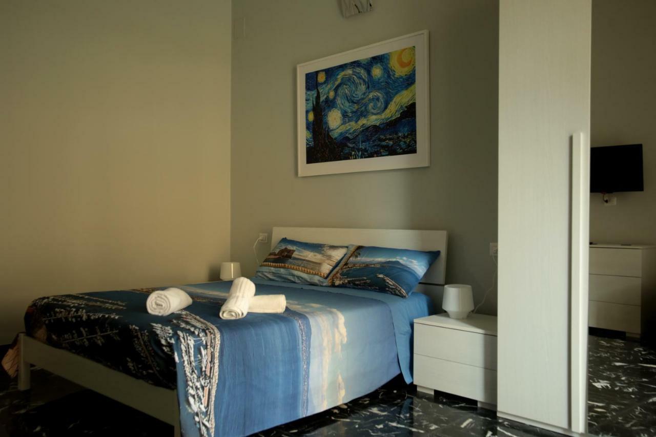 Casa Fiorito Apartment Napoli Bagian luar foto